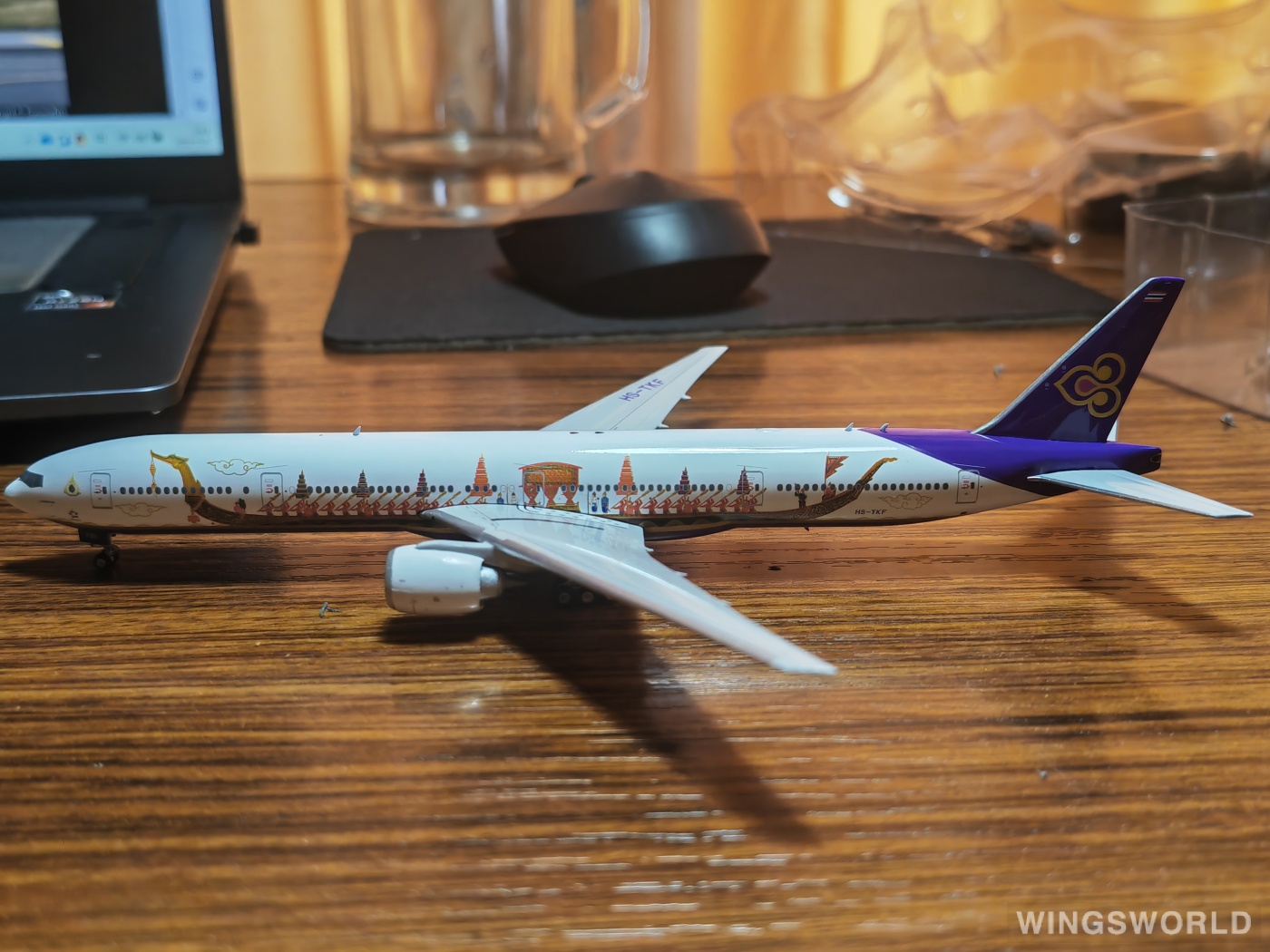 Phoenix 1:400 PH11573 Thai Airways 泰国国际航空 Boeing 777-300 HS-TKF