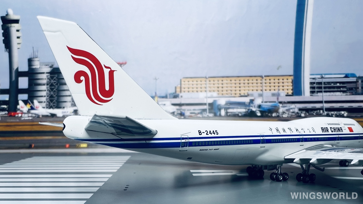 Phoenix 1:400 PH10549 Air China 中国国际航空 Boeing 747-400 B-2445