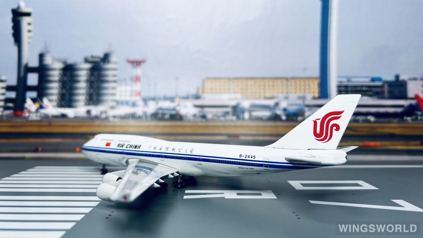 Phoenix 1:400 PH10549 Air China 中国国际航空 Boeing 747-400 B-2445