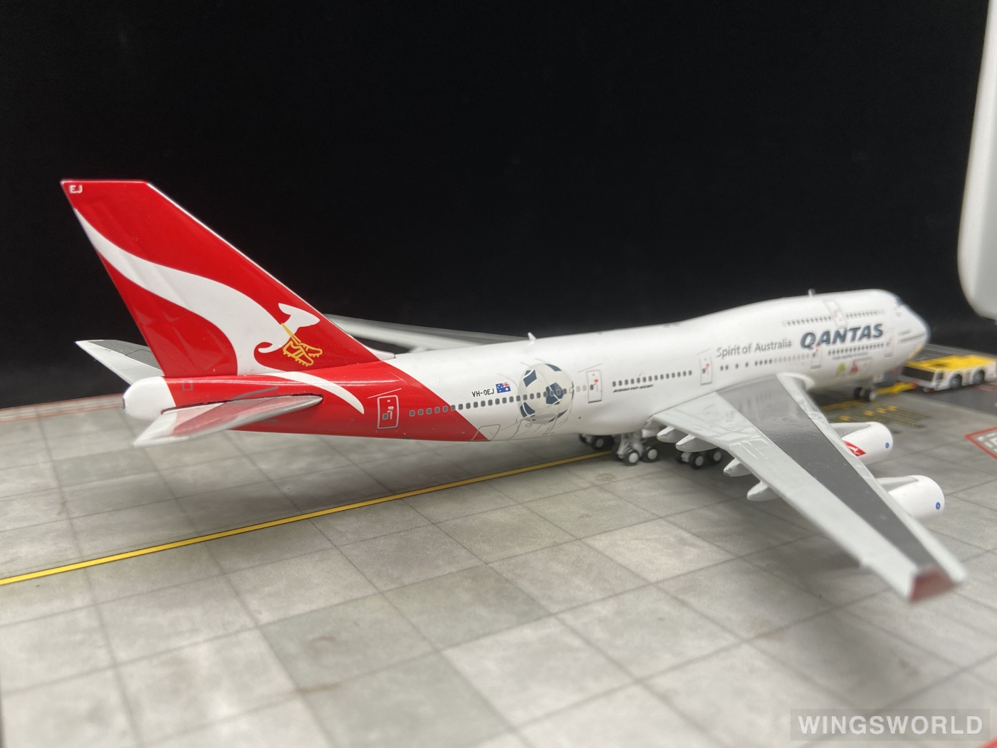 Geminijets 1:400 GJQFA1440 Qantas 澳洲航空 Boeing 747-400 VH-OEJ