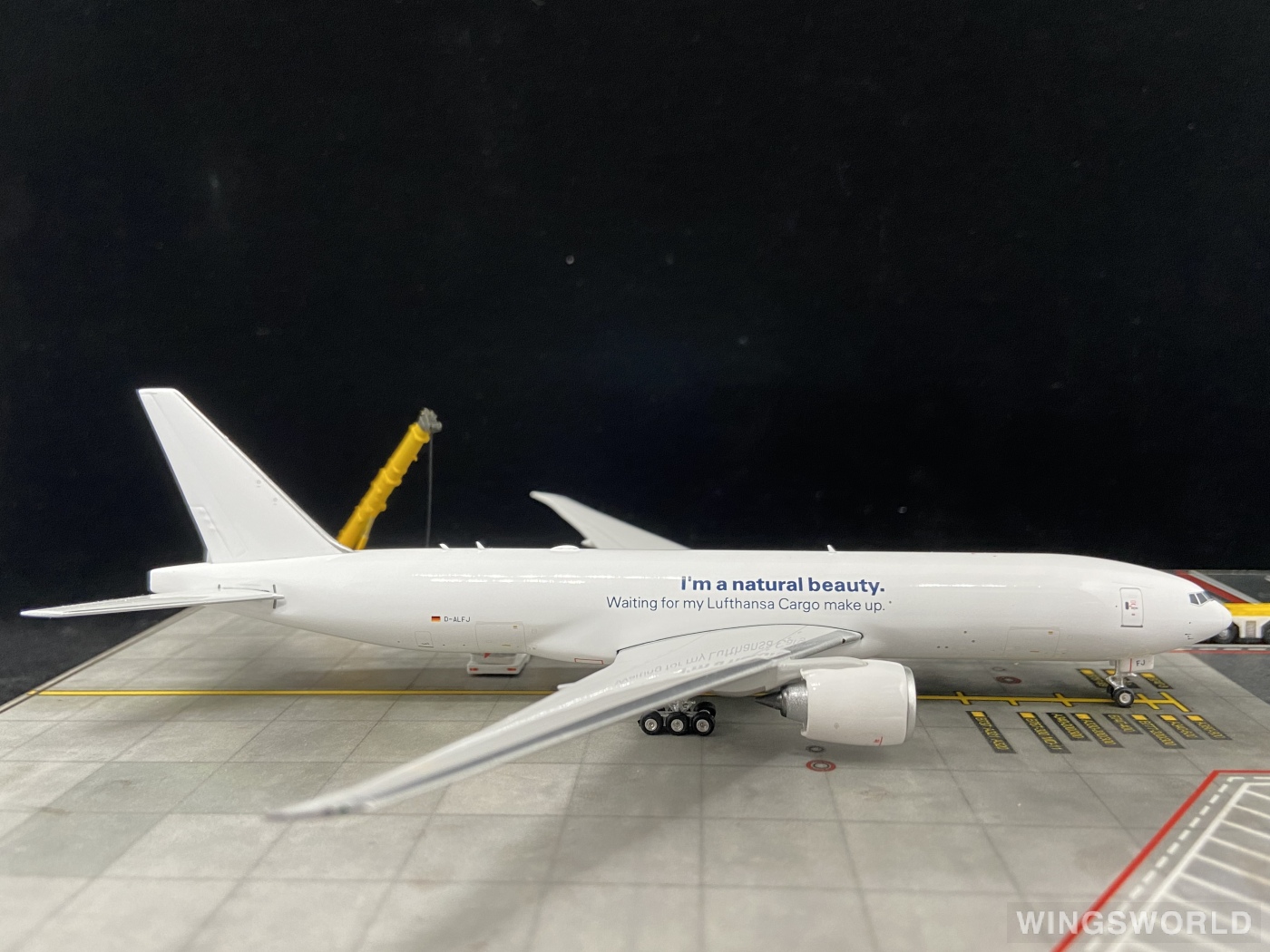 Phoenix 1:400 PH04480 Lufthansa 汉莎航空 Boeing 777F D-ALFJ