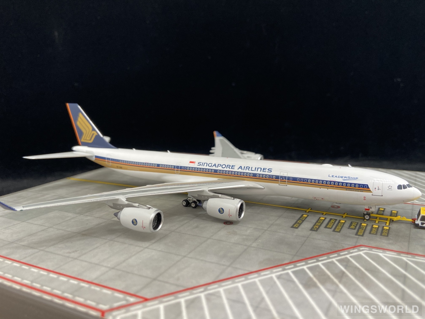 Phoenix 1:400 PH04478 Singapore Airlines 新加坡航空 Airbus A340-500 9V-SGB