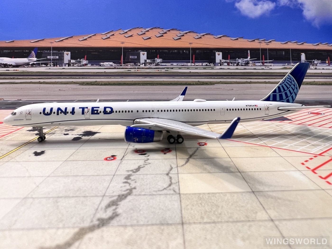 Geminijets 1:400 GJUAL2092 United Airlines 美国联合航空 Boeing 757-300 N75854