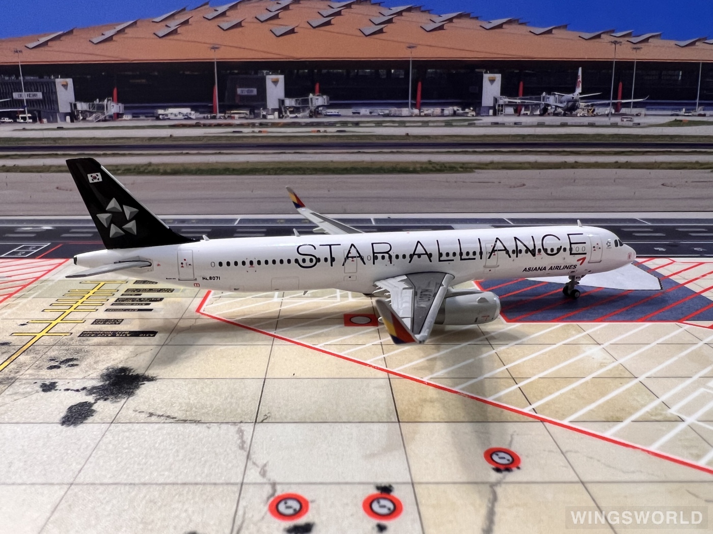 JC Wings 1:400 XX4072 Asiana 韩亚航空 Airbus A321 HL8071