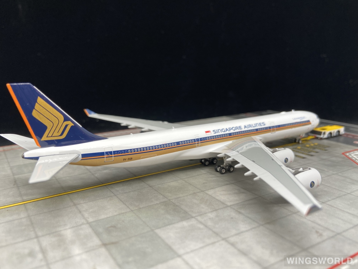 Phoenix 1:400 PH04478 Singapore Airlines 新加坡航空 Airbus A340-500 9V-SGB