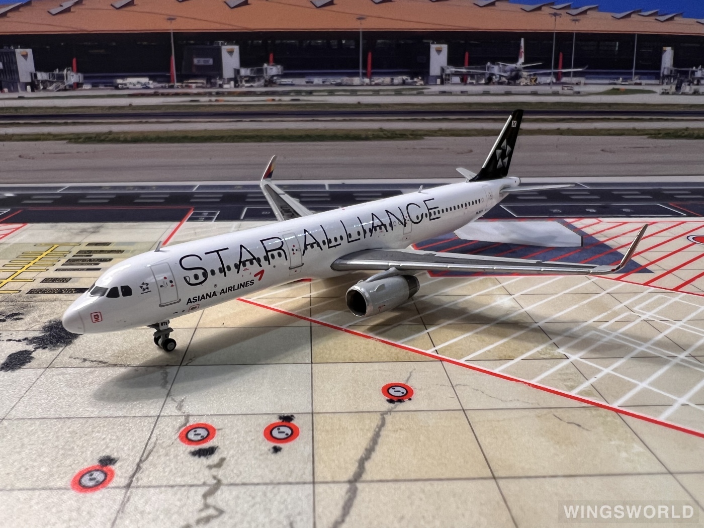 JC Wings 1:400 XX4072 Asiana 韩亚航空 Airbus A321 HL8071