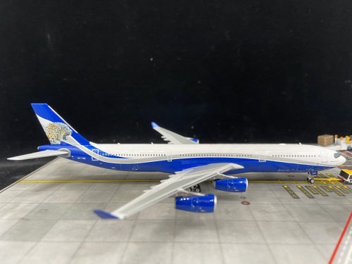 Hi Fly 葡萄牙高飞航空 Airbus A340-300 9H-TQZ  PH11771 Phoenix 1:400