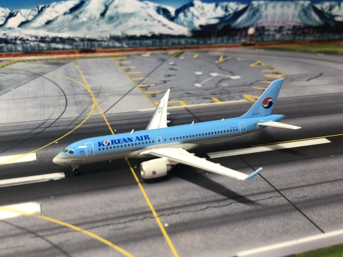 EW4CS3001 Korean Air 大韩航空Bombardier CS300 HL7201 JC Wings 1