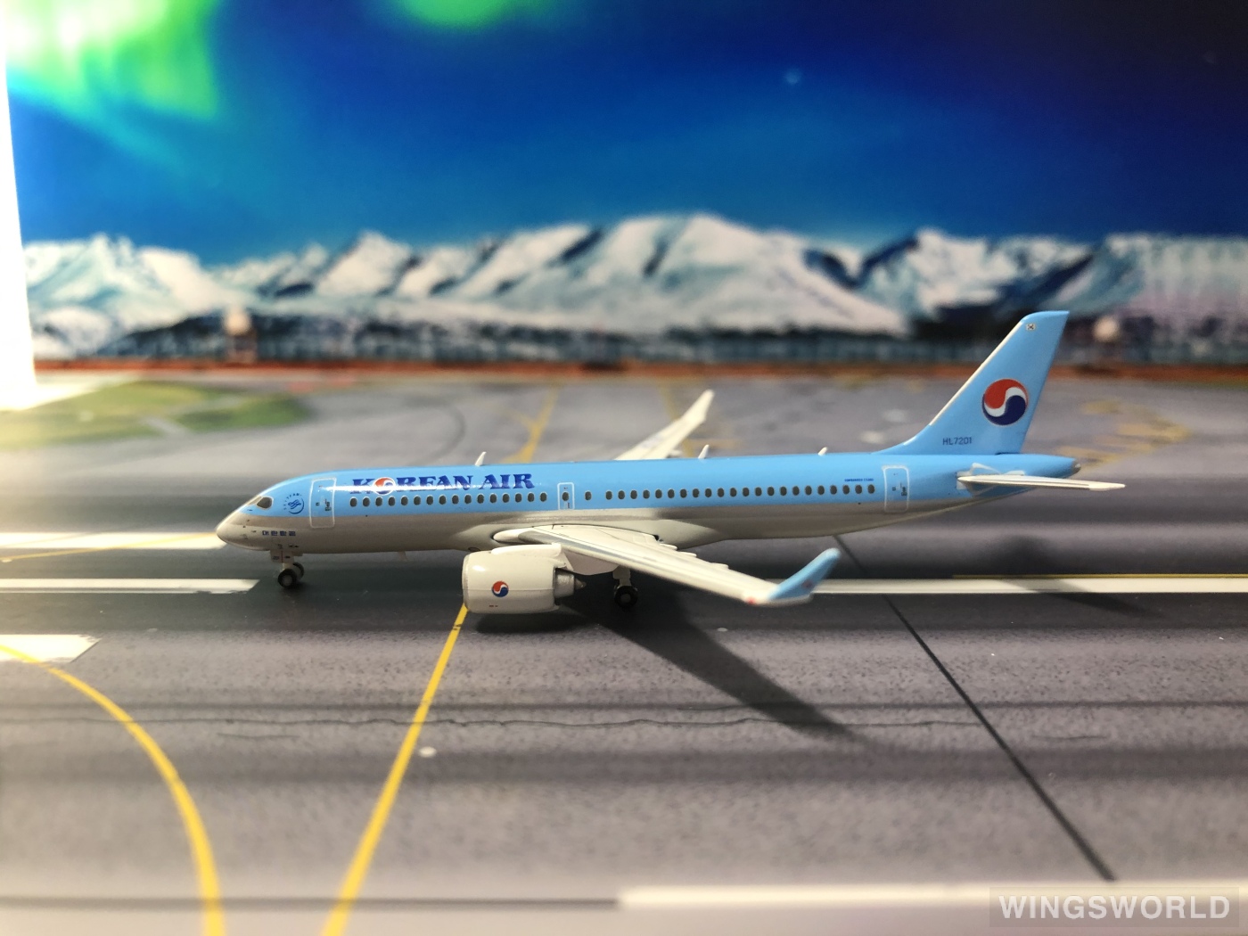 JC Wings 1:400 EW4CS3001 Korean Air 大韩航空 Bombardier CS300 HL7201