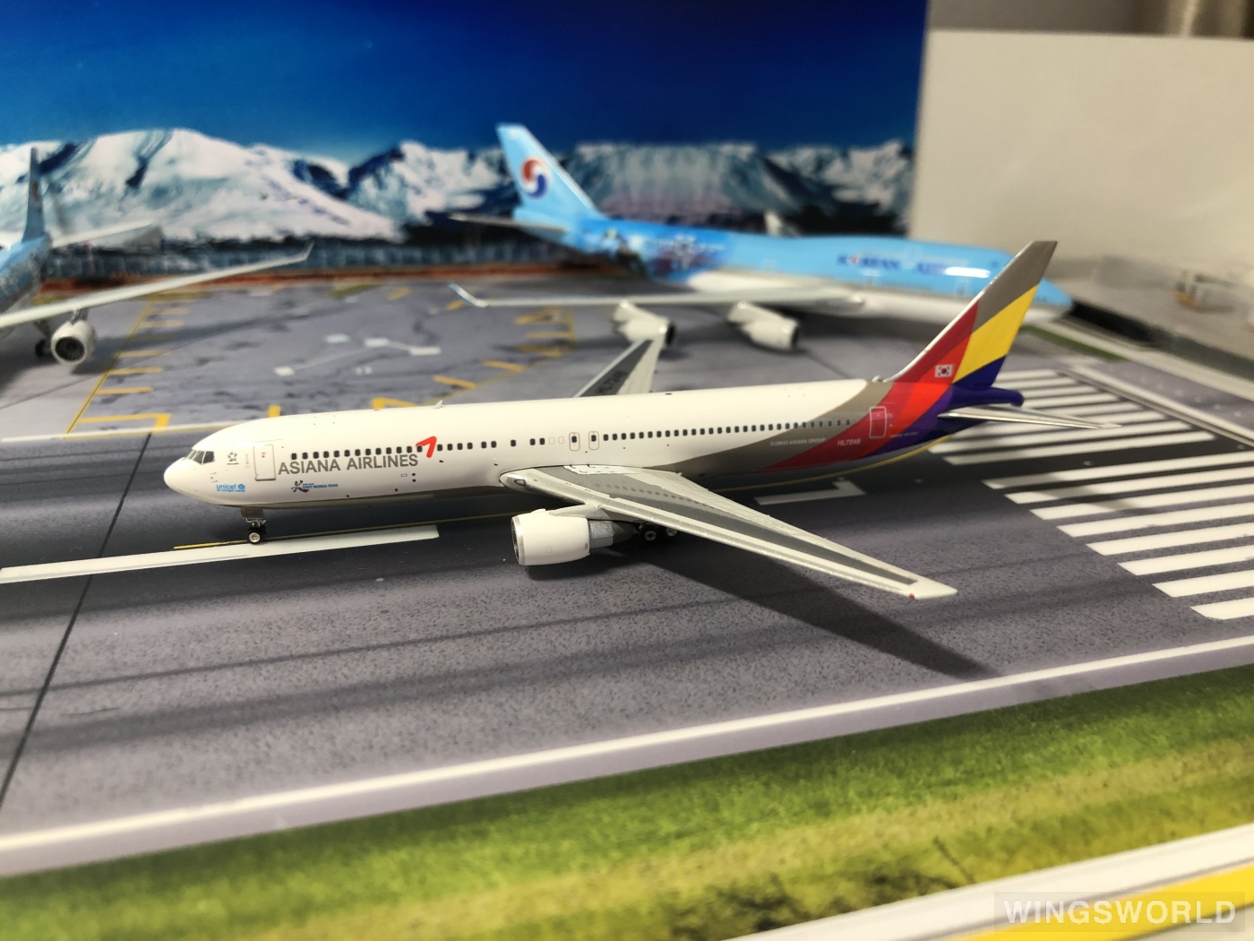 Phoenix 1:400 PH11663 Asiana 韩亚航空 Boeing 767-300ER HL7248