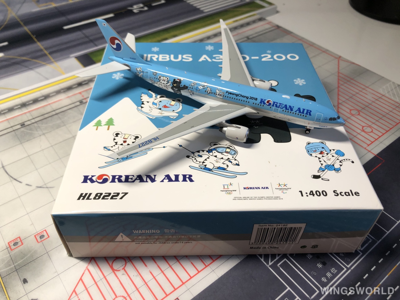 Phoenix 1:400 PH04192 Korean Air Lines 大韩航空 Airbus A330-200 HL8227