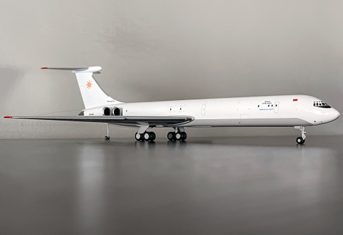 Herpa 1:200 Ilyushin Il-62 Rada Airlines 571715 EW-450TR
