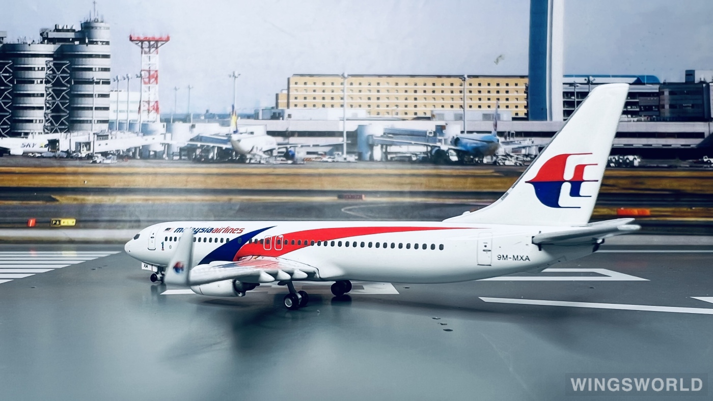 1/400 Boeing 737-800. 9M-MXA Malaysia Airlines. Gemini jets