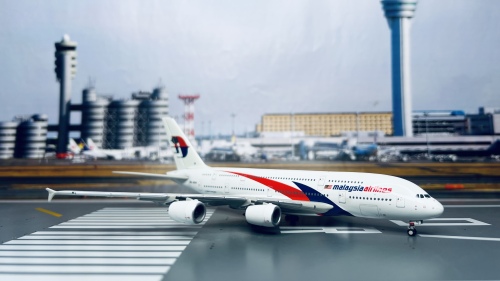 Malaysia Airlines 马来西亚航空 Airbus A380-800 9M-MNA  GJMAS1105 Geminijets 1:400