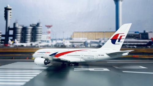 Malaysia Airlines 马来西亚航空 Airbus A380-800 9M-MNA  GJMAS1105 Geminijets 1:400
