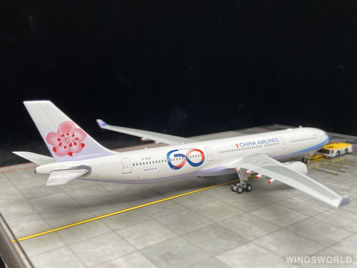 Phoenix 1:400 PH04293 China Airlines 中华航空 Airbus A330-300 B-18317