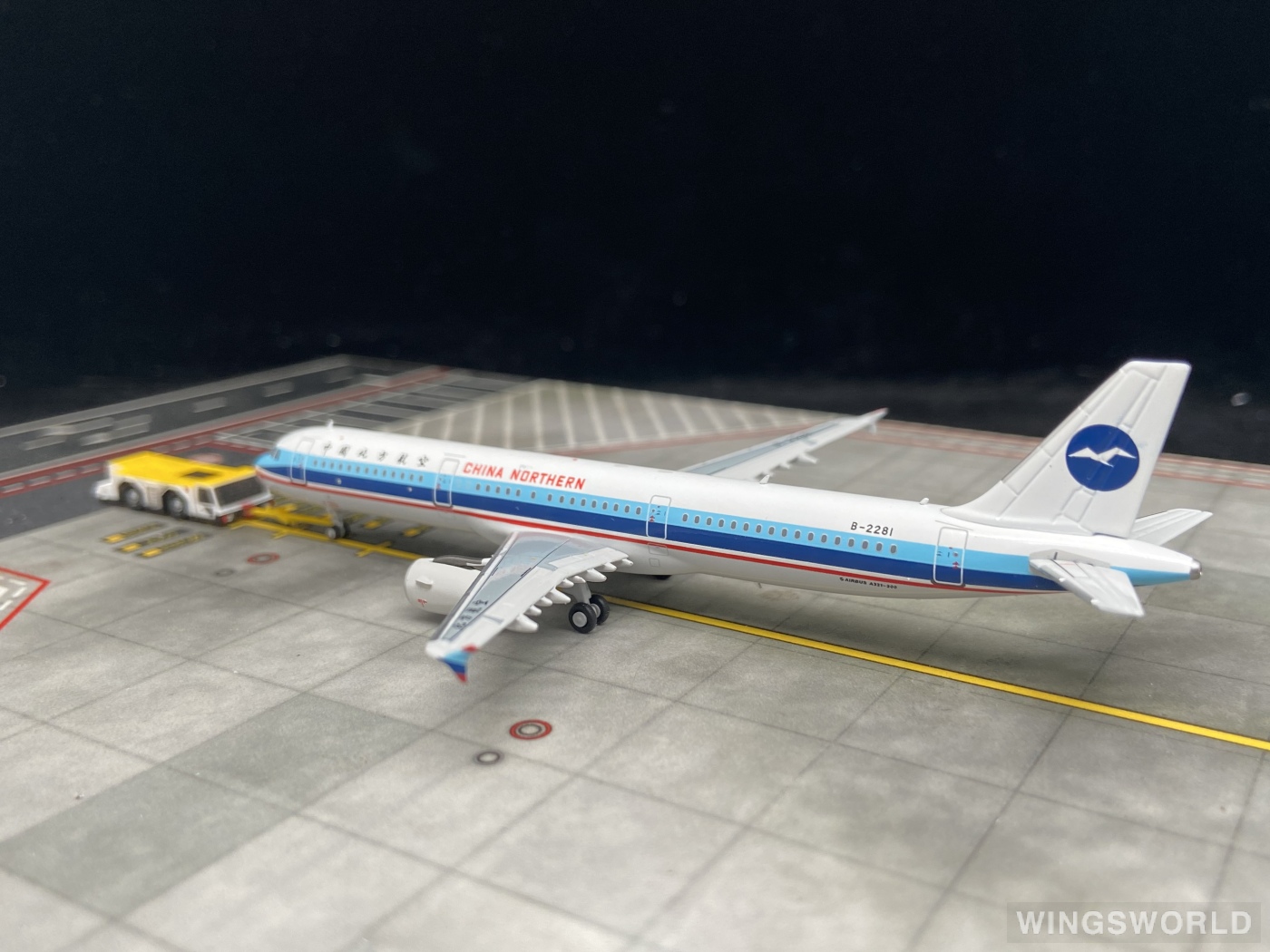 YU MODEL 1:400 YUB2281 China Northern Airlines 中国北方航空 Airbus A321 B-2281