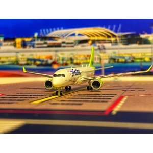 airBaltic 波罗的海航空 Airbus A220-300 YL-AAU  562751 Herpa 1:400
