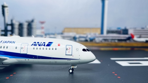 【新品・希少】ANA 全日空 B787-8 JA813A JFOX 1/200 b4XfWG5A47.jpeg-ww