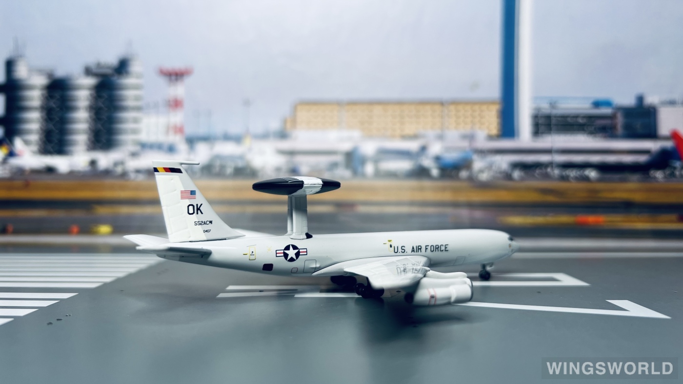 Dragon Models 1:400 55606 USAF 美国空军 Boeing E-3 71-1407