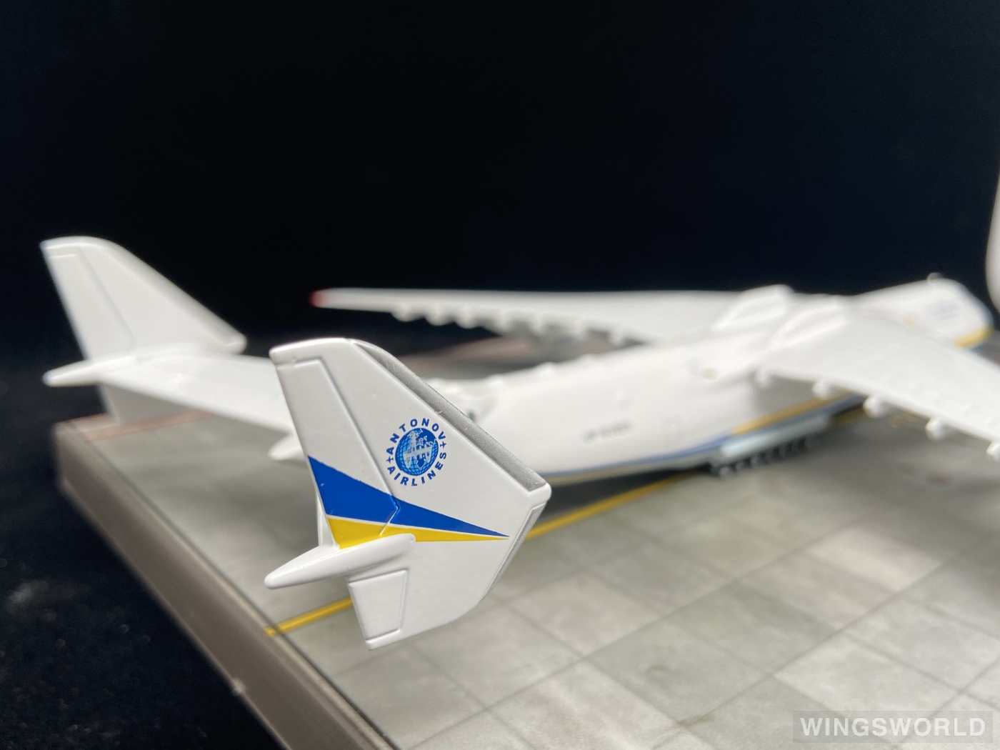ALBATROS 1:400 ALB4AN225D Antonov 安东诺夫 Antonov An-225 UR-82060