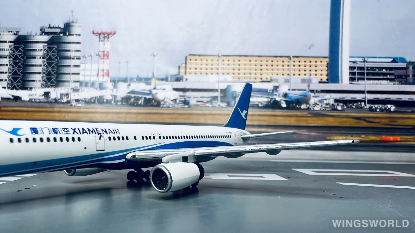Phoenix 1:400 PH10770 XiamenAir 厦门航空 Boeing 757-200 B-2868