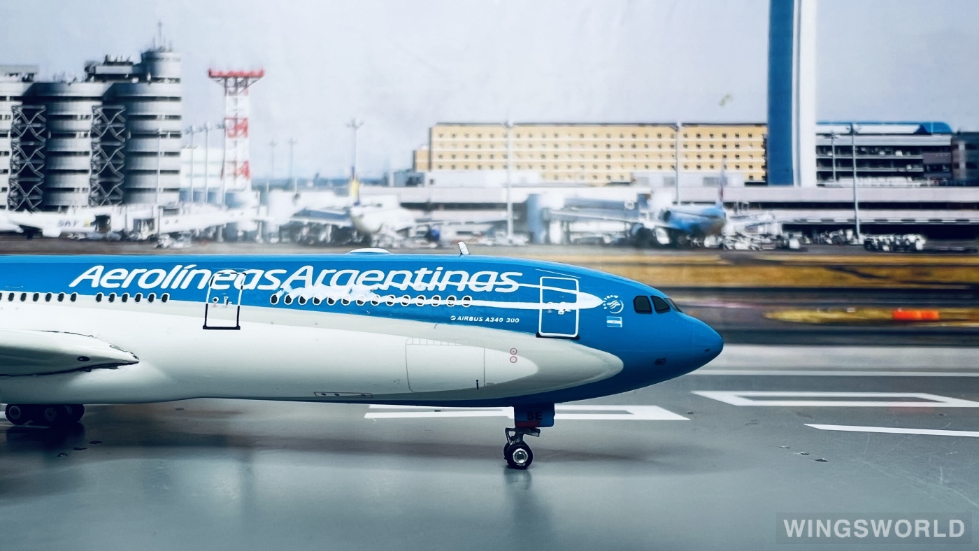 Phoenix 1:400 PH10956 Aerolíneas Argentinas 阿根廷航空 Airbus A340-300 LC-CSE
