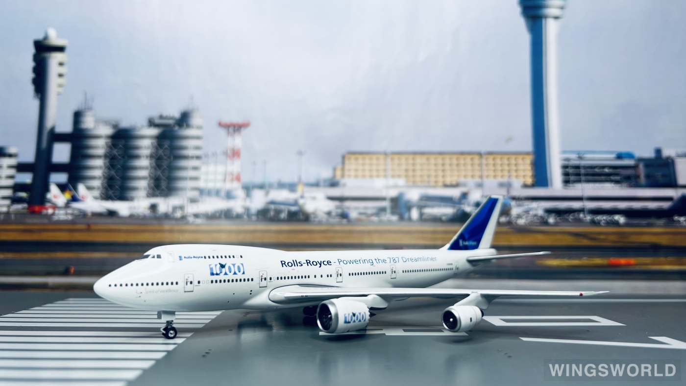 Phoenix 1:400 PH10212 Boeing 波音公司 Boeing 747-200 N787RR