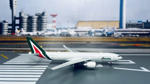 Alitalia 意大利航空 Airbus A330-200 I-EJGA  PH11163 Phoenix 1:400
