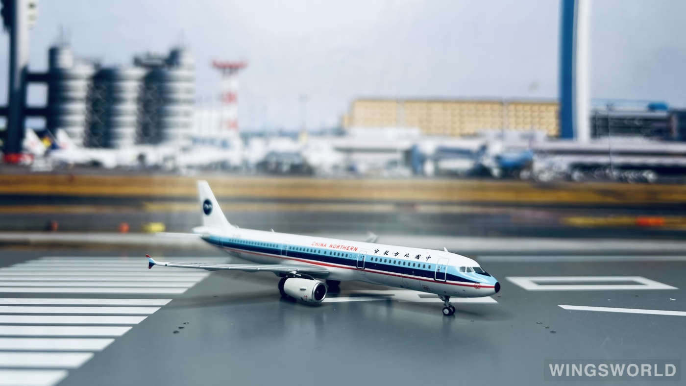 YU MODEL 1:400 YUB2281 China Northern Airlines 中国北方航空 Airbus A321 B-2281