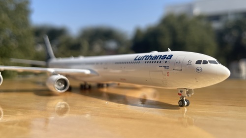 Phoenix 1/400 ルフトハンザ航空 A340-600 D-AIHF Lufthansa A340-600 D-AIHO Fanhansa Phoenix 1:400