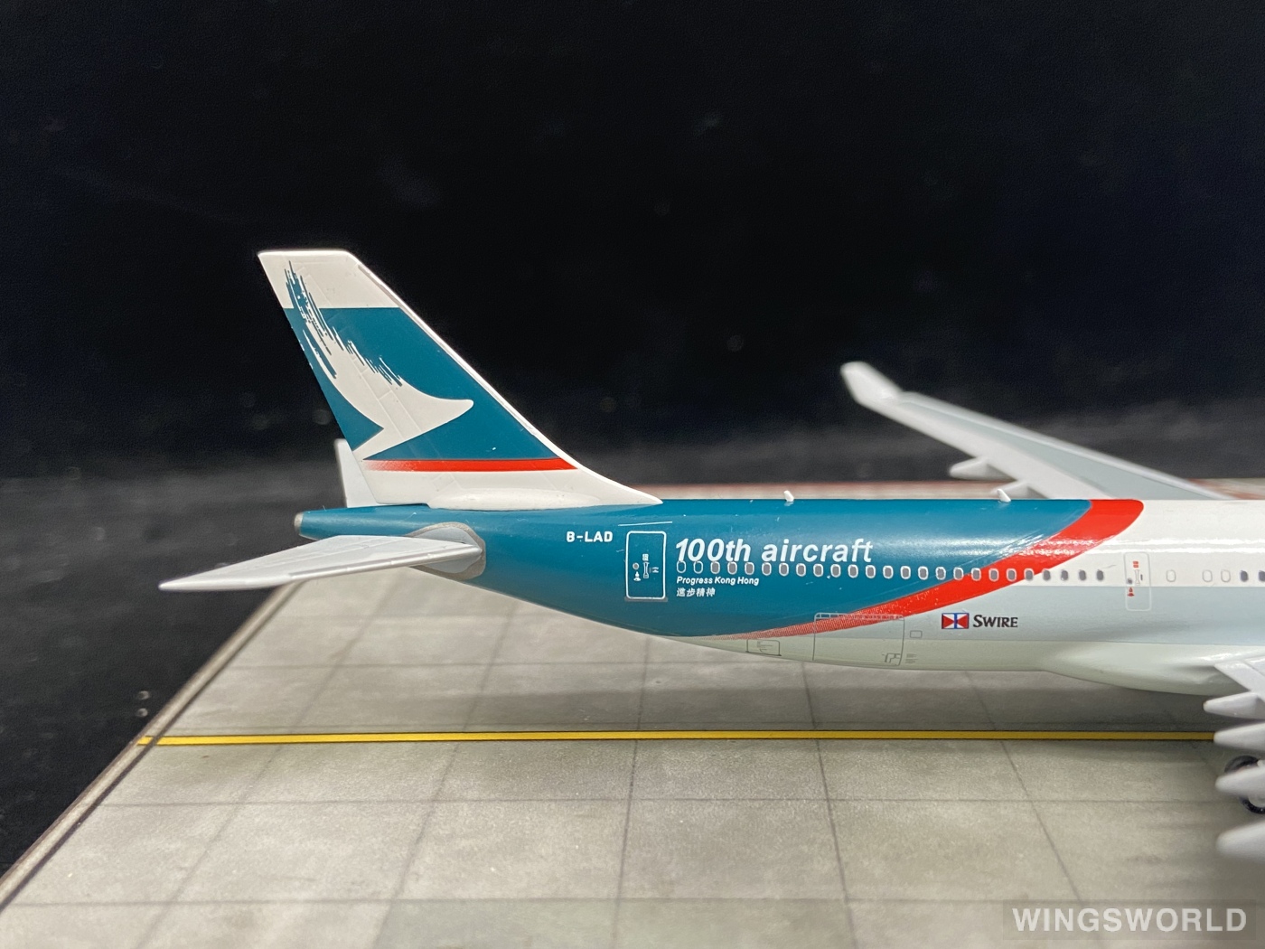 Pandamodel 1:400 PMBLAD Cathay Pacific 国泰航空 Airbus A330-300 B-LAD