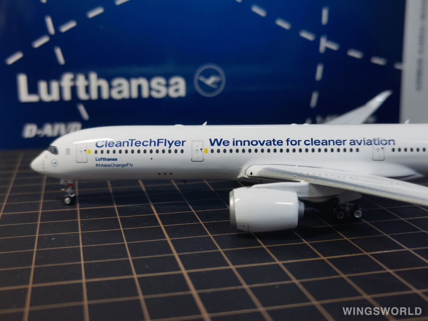Phoenix 1:400 PH04487 Lufthansa 汉莎航空 Airbus A350-900 D-AIVD