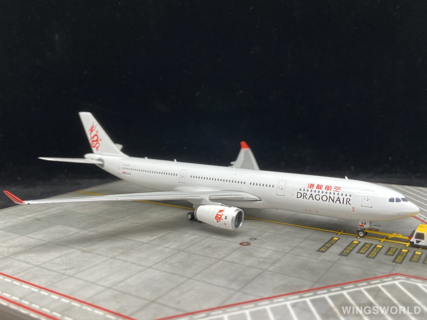 Phoenix 1:400 PH04352 Dragonair 港龙航空 Airbus A330-300 B-HYH