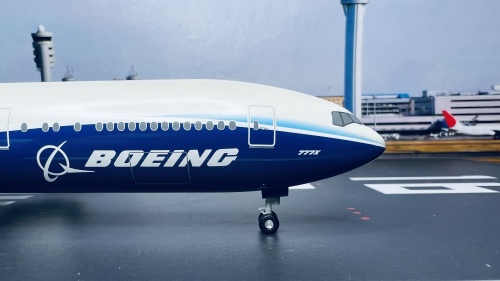 Boeing 波音公司 Boeing 777-8   HG11311GR Hogan 1:200