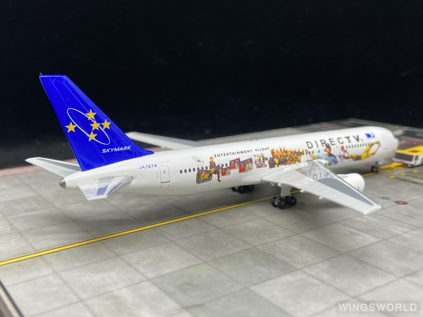 Phoenix 1:400 PH4SKY033 Skymark Airlines 天马航空 Boeing 767-300 JA767A