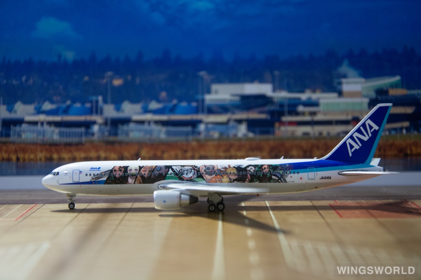 Phoenix 1:400 Boeing 767-300 ANA 全日空PH04439 JA616A 鬼灭之刃 