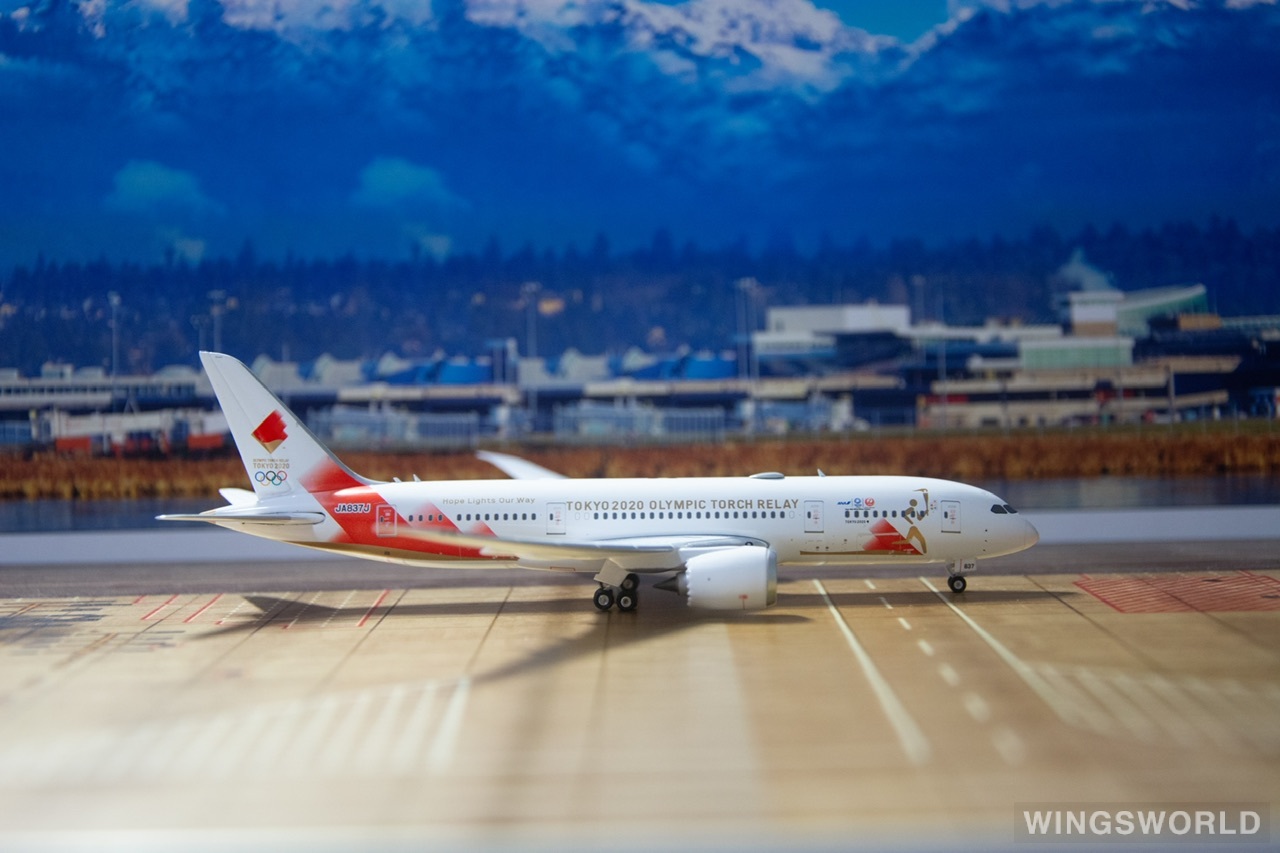 Phoenix 1:400 PH04324 Japan Airlines 日本航空 Boeing 787-8 JA837J