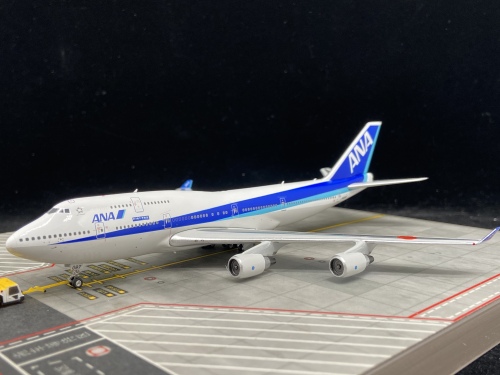 PH04371 ANA 全日空Boeing 747-400 JA8097 Happy Flight Phoenix
