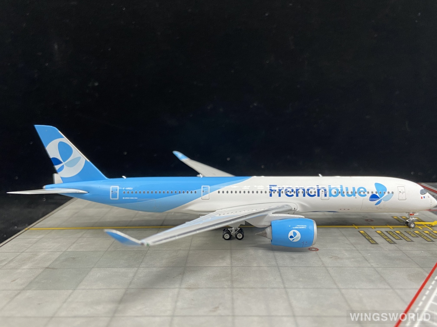 Phoenix 1:400 PH11404 French Blue 法国蜜蜂航空 Airbus A350-900 F-HREU