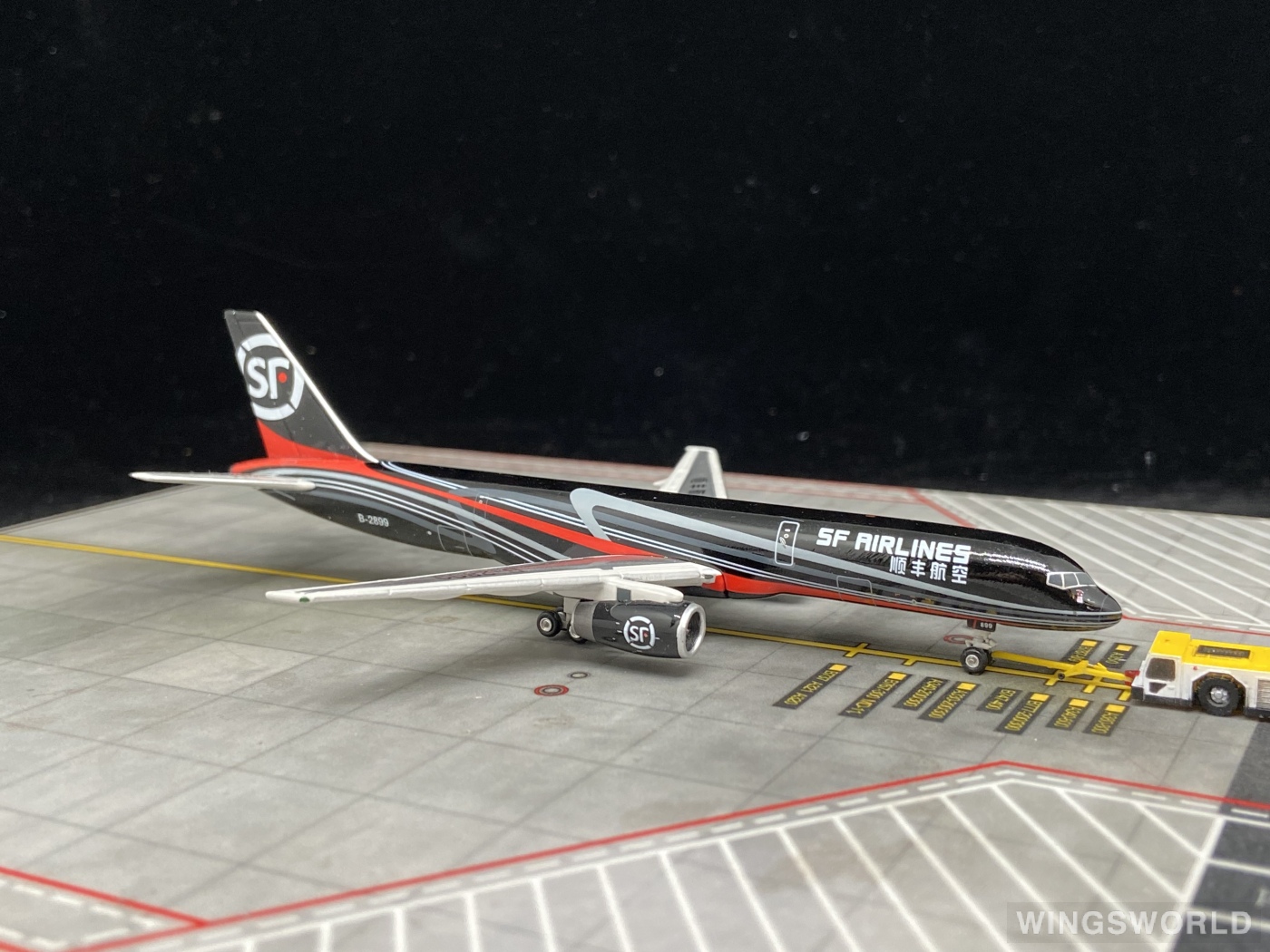 Phoenix 1:400 PH10908 SF Airlines 顺丰航空 Boeing 757-200 B-2899