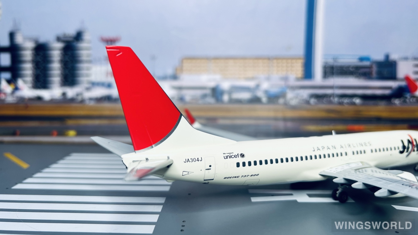 JAPAN AIRLINES  BOEING737-800（1/200） maxresdefault.jpg