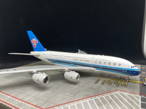 Phoenix  A380 中国南方航空 1/400 Phoenix China Southern Airlines Airbus A380 B-6137 1：400