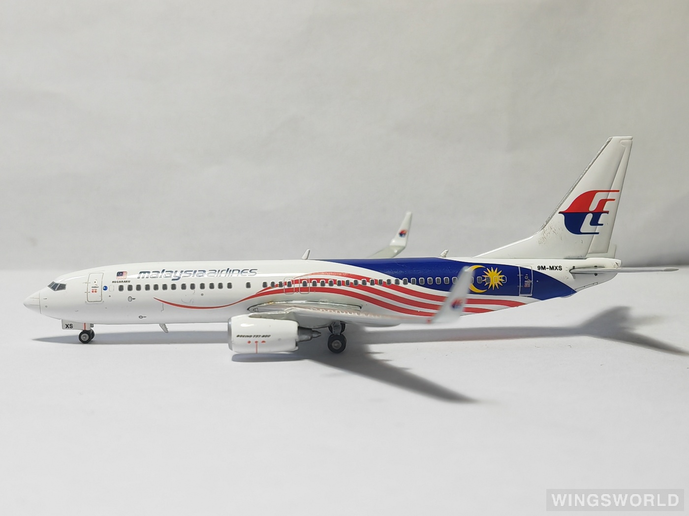 Geminijets 1:400 GJMAS1681 Malaysia Airlines 马来西亚航空 Boeing 737-800 9M-MXS