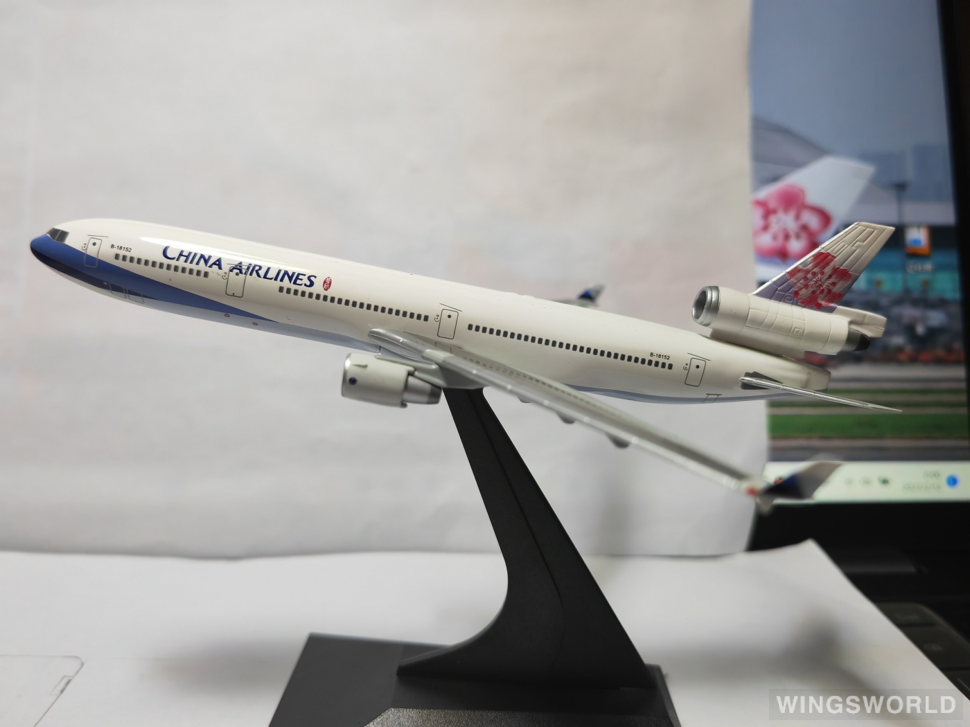 Dragon Models 1:400 56040 China Airlines 中华航空 McDonnell Douglas MD-11 B-18152