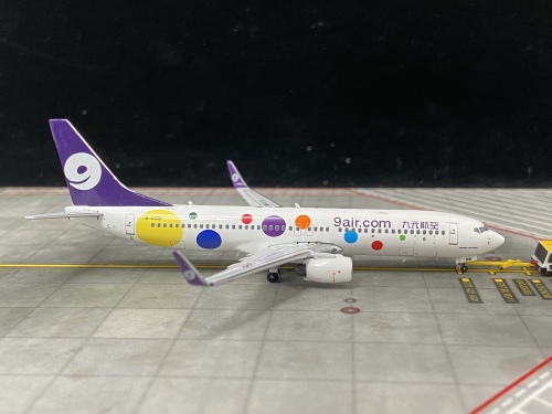 9 Air 九元航空 Boeing 737-800 B-6991 紫色波点 PMB6991 Pandamodel 1:400