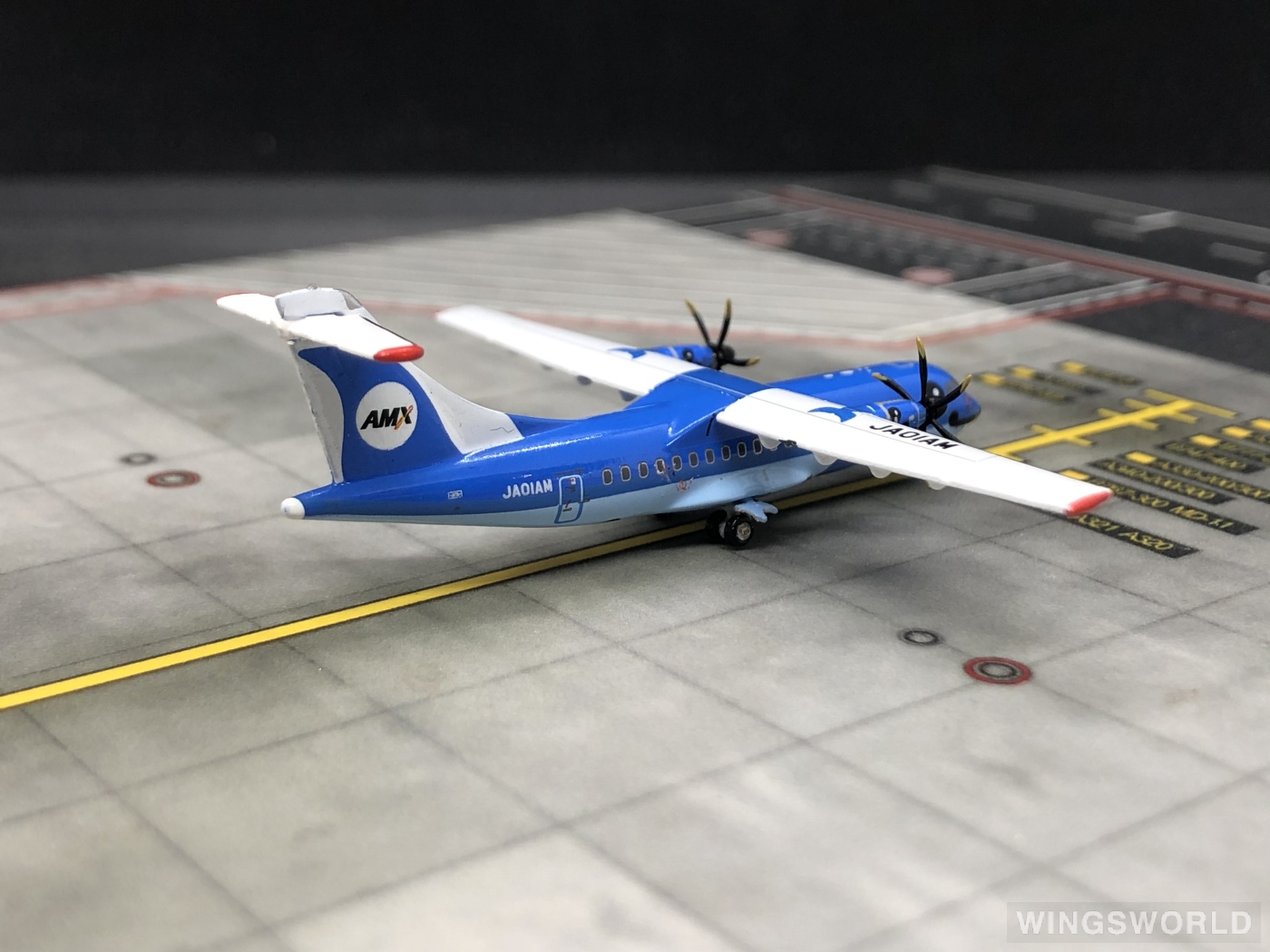 Geminijets 1:400 MZ40001 Amakusa Airlines AMX 日本天草航空 ATR 42 JA01AM