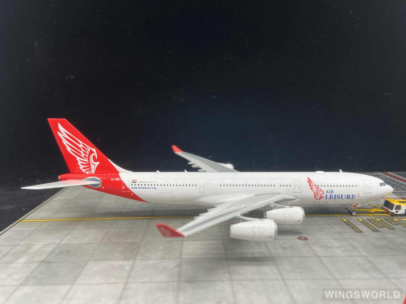 Phoenix 1:400 PH11410 Air Leisure 悠闲风行航空 Airbus A340-200 SU-GBO