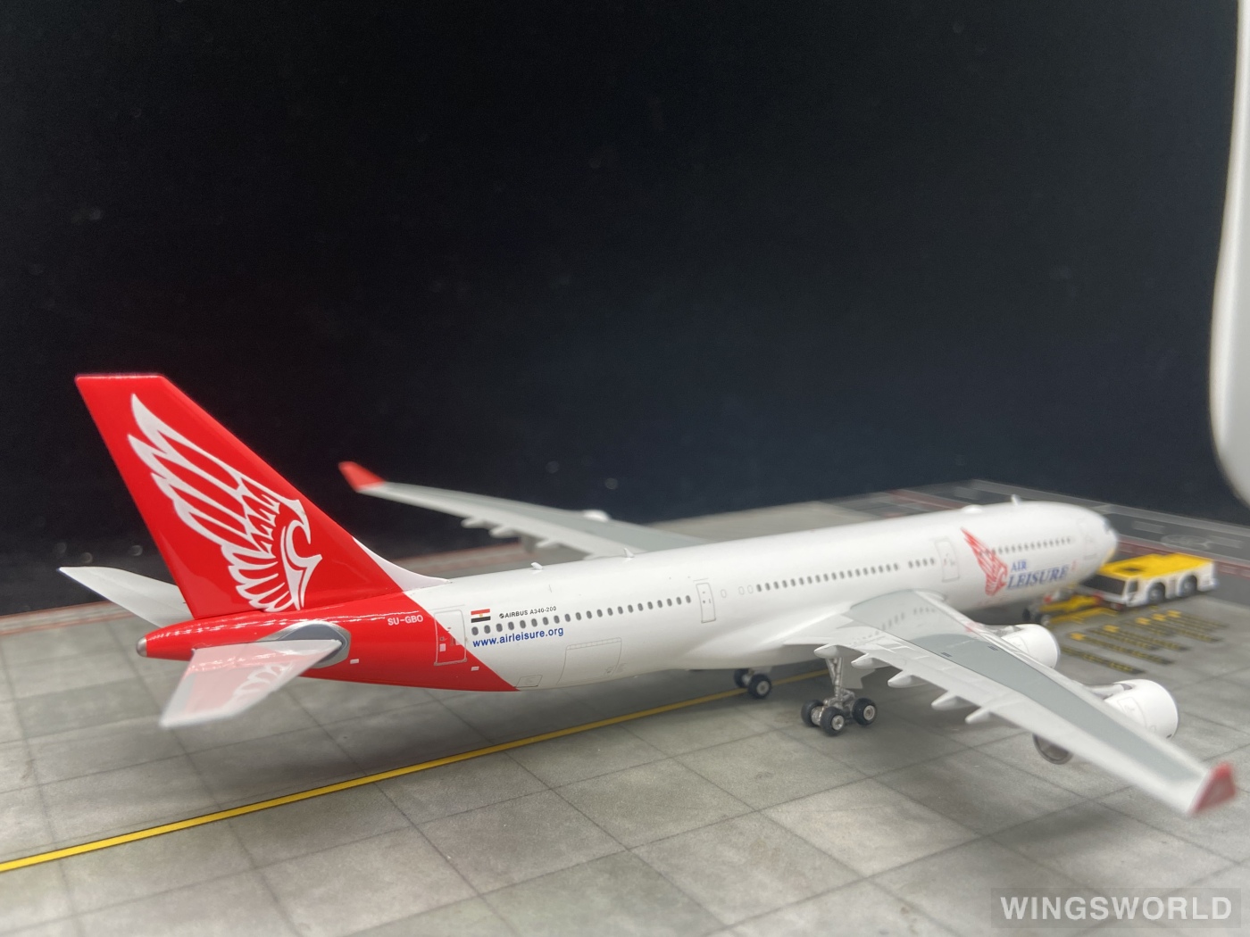 Phoenix 1:400 PH11410 Air Leisure 悠闲风行航空 Airbus A340-200 SU-GBO