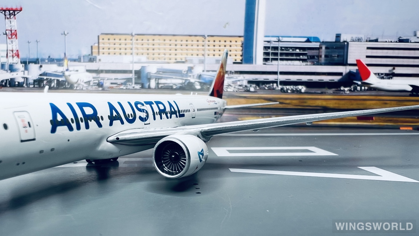 Phoenix 1:400 PH11256C Air Austral 留尼旺航空 Boeing 777-300 F-OSYD